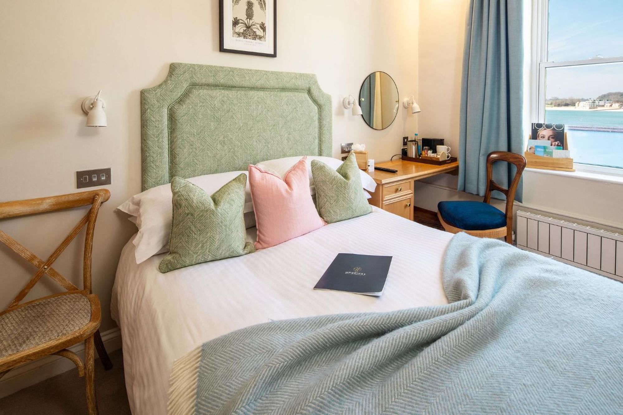 The Moorings Hotel & Restaurant Gorey Экстерьер фото