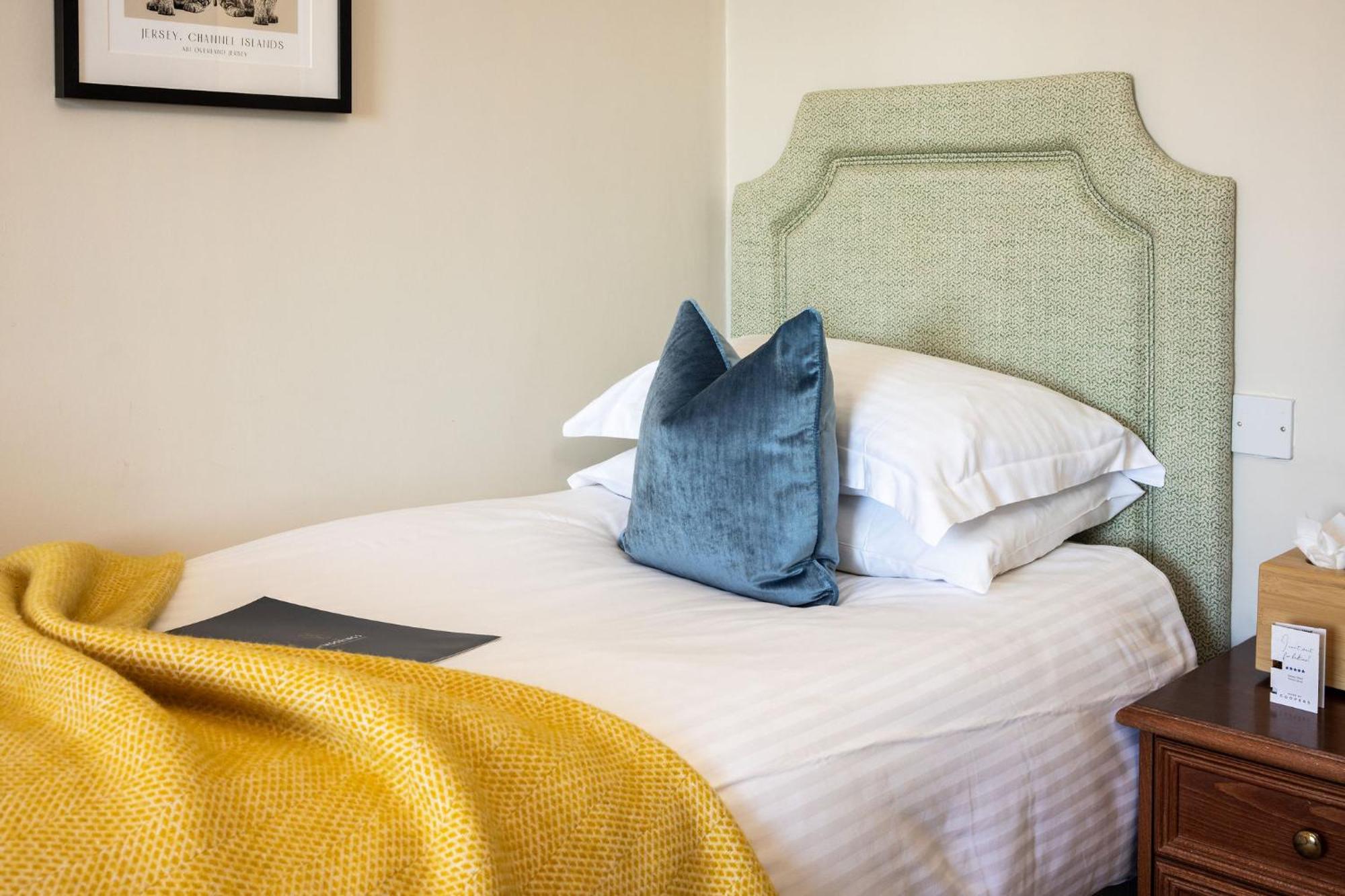 The Moorings Hotel & Restaurant Gorey Экстерьер фото